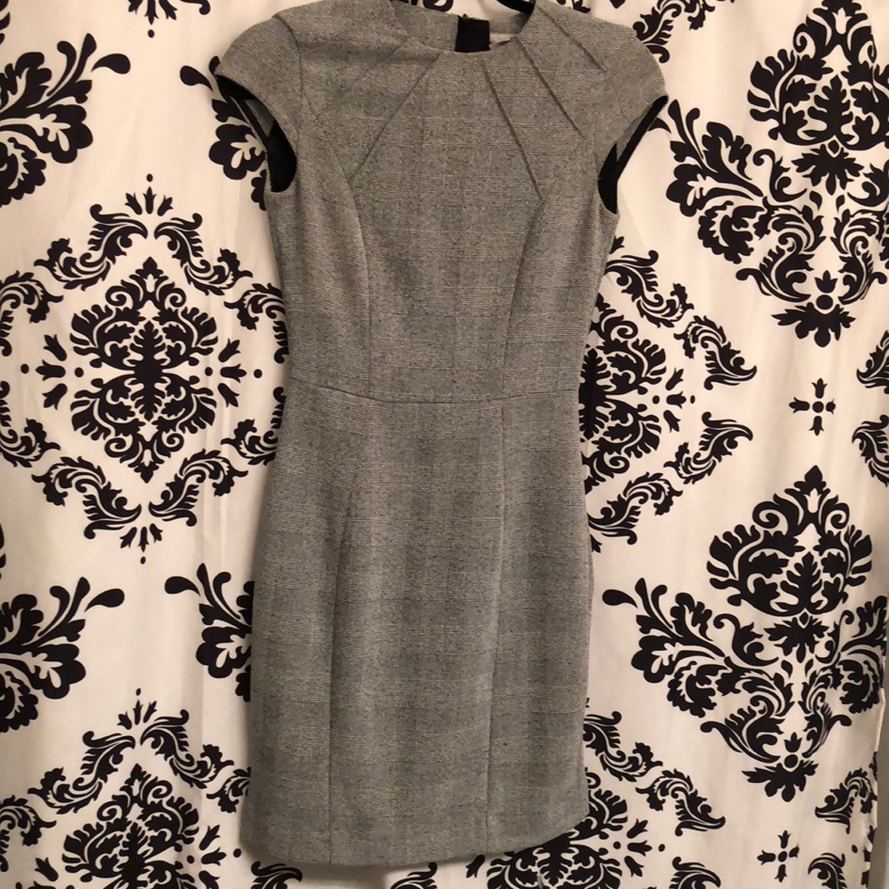 Grey fitted dress from H&M